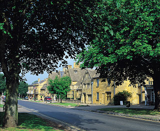 Broadway High Street